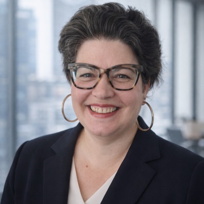 Dra. Cláudia Pinheiro